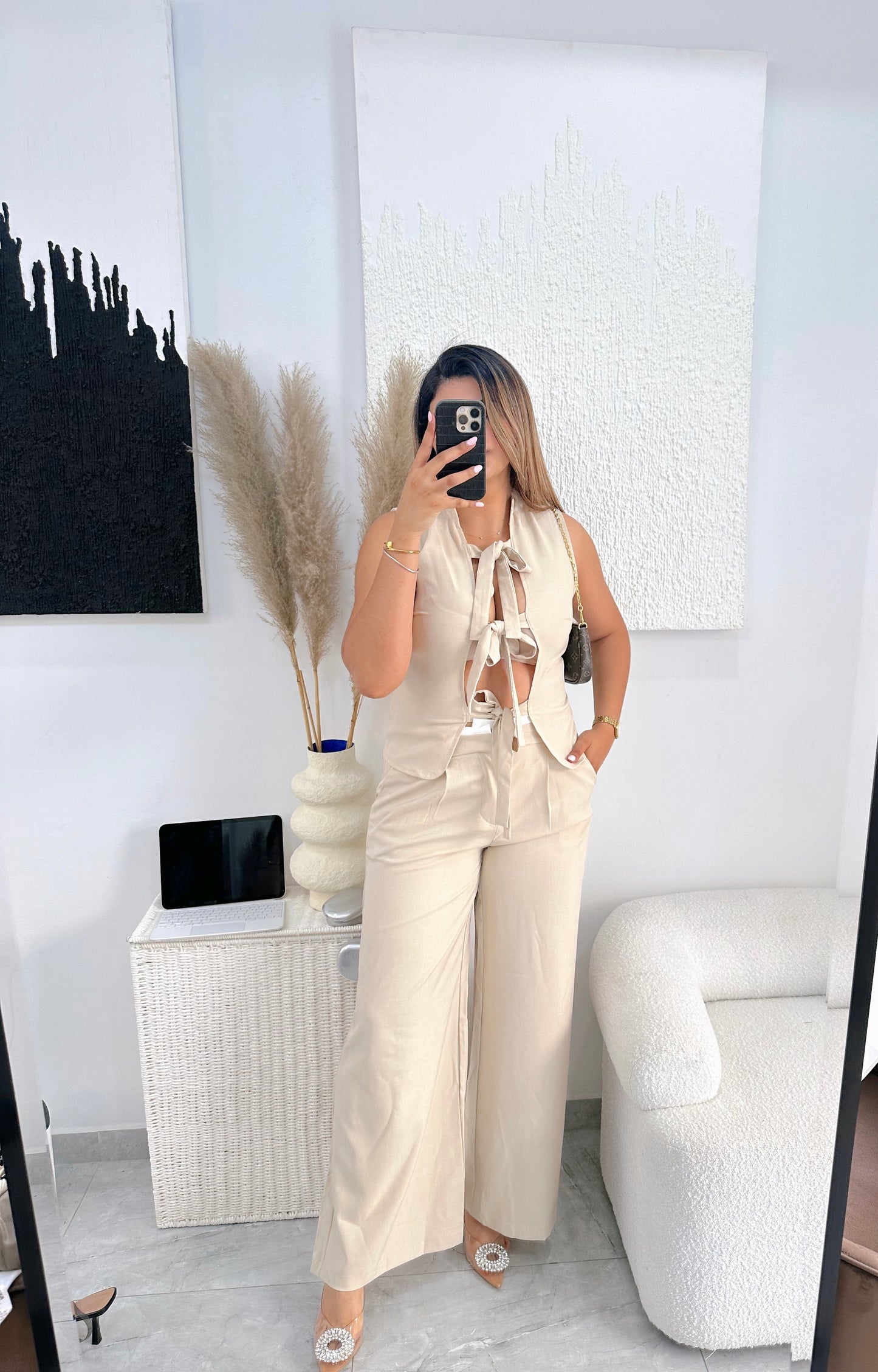 Vest and pants beige