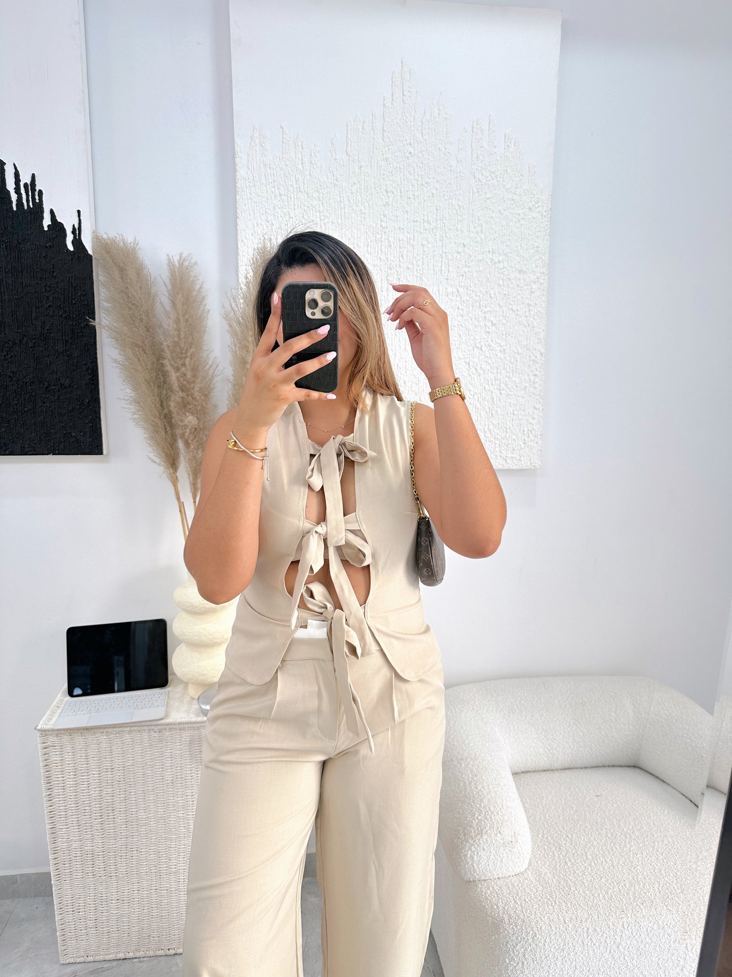 Vest and pants beige