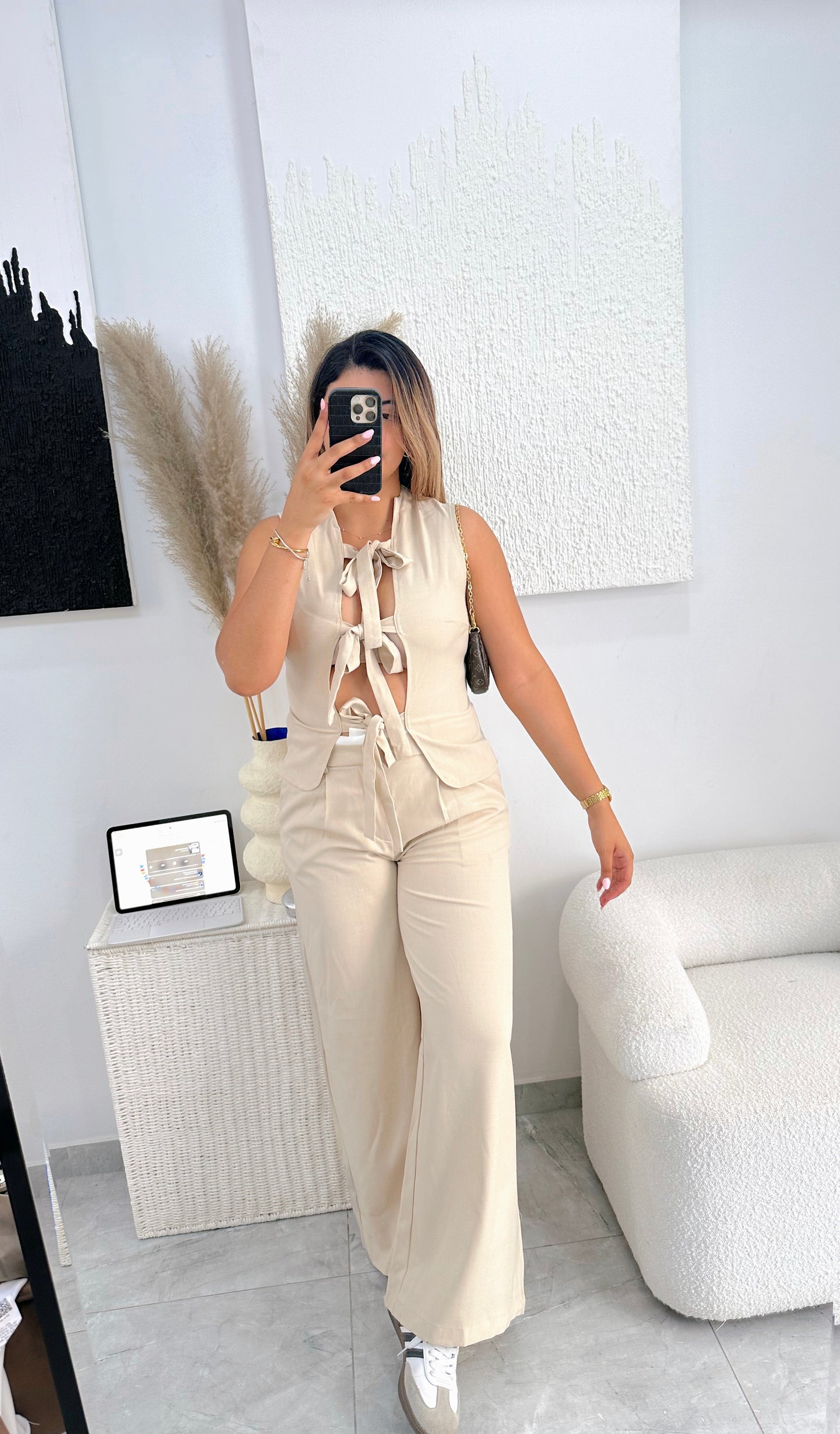 Vest and pants beige